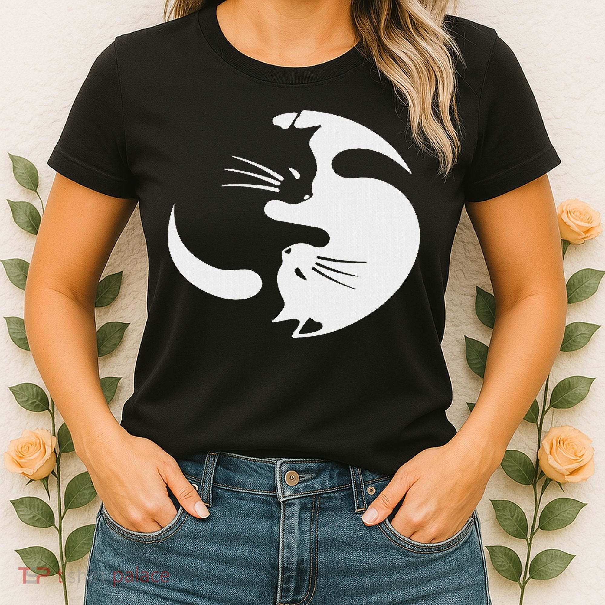 Yin Yang Cat Symbol Cute Black And White Cat Kitty Halloween Women's T-Shirt